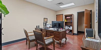 3917 Clovis Road — Sale in Lubbock, TX, photo 3 of 8