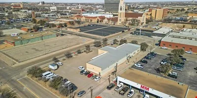 1401 Ave M — Sale in Lubbock, TX, photo 3 of 8