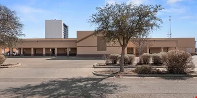 1401 Ave M — Sale in Lubbock, TX, photo 6 of 8