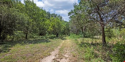 13931 Old Scenic Loop Rd, Helotes, TX 78023 — Sale in Helotes, TX, photo 4 of 8