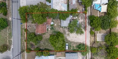 1622 N Pine St, San Antonio, TX 78208 — Sale in San Antonio, TX, photo 3 of 4