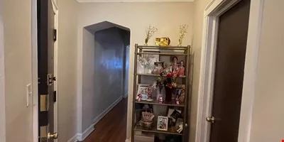 7951 S BURNHAM AVE — Sale in Chicago, IL, photo 5 of 8