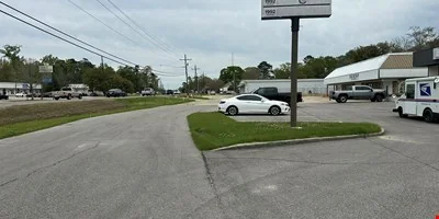 Retail Building For Sale or Lease — Sale in Denham Springs, LA, photo 3 of 8