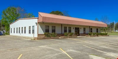 Commercial Redevelopment in SW Shreveport — Sale in Shreveport, LA, photo 1 of 4
