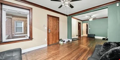 6933 S Washtenaw — Sale in Chicago, IL, photo 7 of 8