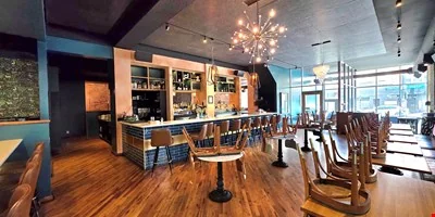 2829 W Armitage Ave, Chicago, IL — Sale in Chicago, IL, photo 4 of 8