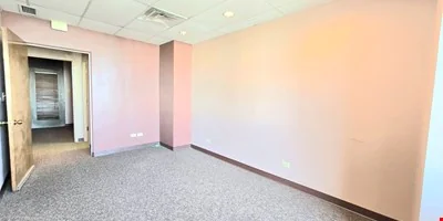 111 N Wabash Ave, Unit 1726, Chicago, IL — Sale in Chicago, IL, photo 2 of 8