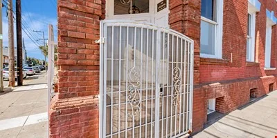 1649 12th Ave, Oakland | PRICE REDUCTION — Sale in Oakland, CA, photo 4 of 8