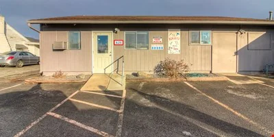 4813 Tieton Dr — Sale in Yakima, WA, photo 3 of 8