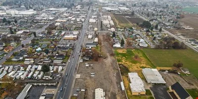 E Wine Country Portfolio: 501 & 525 E Wine Country, N… — Sale in Grandview, WA, photo 2 of 8