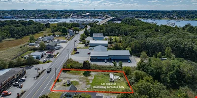 156 Bridge Rd, Salisbury, MA 01952-2412 — Sale in Salisbury, MA, photo 3 of 8