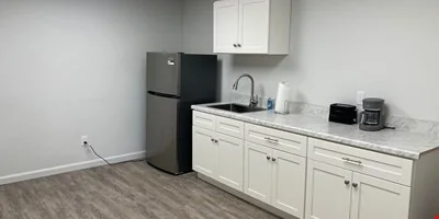 38-40 Market St, Amesbury, MA 01913-2409 — Sale in Amesbury, MA, photo 3 of 8