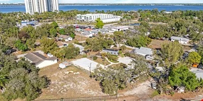 1280 and 1290 Williams Street, Fort Myers, FL 33916 — Sale in Fort Myers, FL, photo 6 of 8