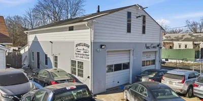 Arnez Garage — Sale in Fort Washington, MD, photo 5 of 8