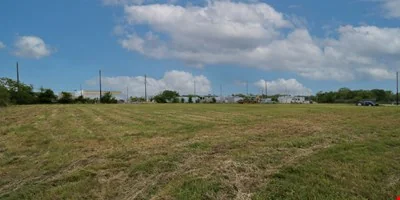 6149 Spencer Highway, Pasadena, TX 77505 — Sale in Pasadena, TX, photo 5 of 8