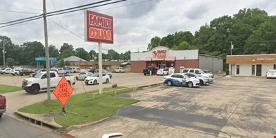 Family Dollar — Sale in Texarkana, AR, photo 2 of 3