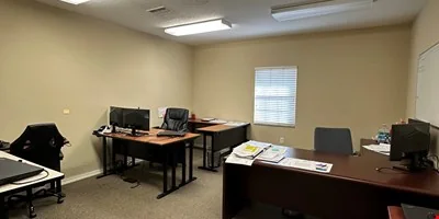 Prime Office in Carrollwood — Sale in Tampa, FL, photo 6 of 8