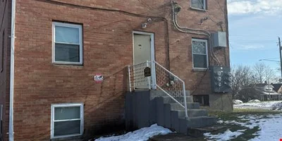2615 N Gettysburg — Sale in Dayton, OH, photo 2 of 8