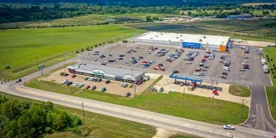Nashville Marketplace - retail for sale in nashville, AR