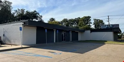Renovated Multi-Use Retail on Barksdale Blvd. — Sale in Bossier City, LA, photo 1 of 5