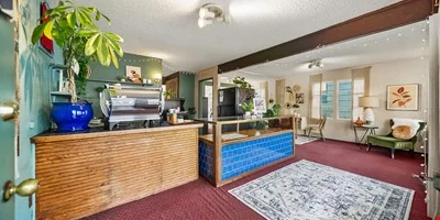 Poulsbohemian Building — Sale in Poulsbo, WA, photo 6 of 8