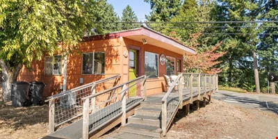 3 parcels - 4 buildings - C-2 Zoning - Poulsbo — Sale in Poulsbo, WA, photo 4 of 8