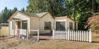3 parcels - 4 buildings - C-2 Zoning - Poulsbo — Sale in Poulsbo, WA, photo 6 of 8