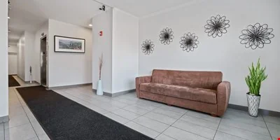 479 Front Street — Sale in Hempstead, NY, photo 6 of 8