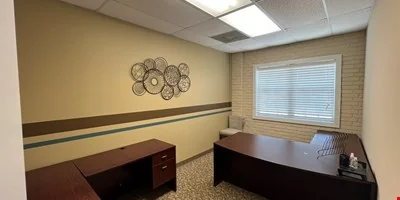 110 N Broadway St, #A, B, C, La Porte- Multi-Tenant… — Sale in La Porte, TX, photo 5 of 8