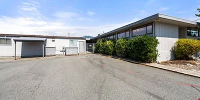 For Sale/Lease: 16k+ Medical Purpose Bldg on 7th St — Sale in Grants Pass, OR, photo 7 of 8