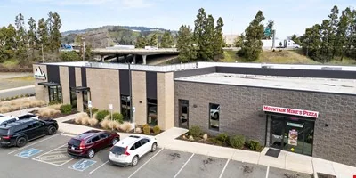 Sale Leaseback | 52% Avail for Owner-user | Mountain… — Sale in Roseburg, OR, photo 2 of 8