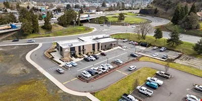 Sale Leaseback | 52% Avail for Owner-user | Mountain… — Sale in Roseburg, OR, photo 3 of 8