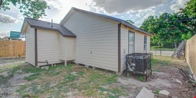 1051 W Little York Rd, Houston, TX 77091 — Sale in Houston, TX, photo 6 of 8