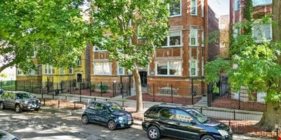 Portfolio of 2 Multifamily Properties For Sale — Sale in Chicago, IL, photo 1 of 8