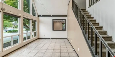 Avenue D Commercial — Sale in Snohomish, WA, photo 5 of 8