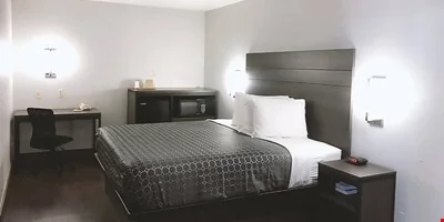 BLUE BAY INN — Sale in San Antonio, TX, photo 2 of 8