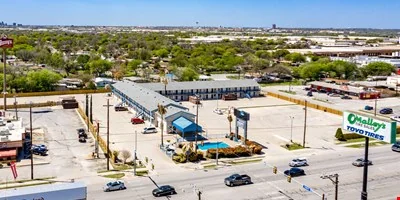 BLUE BAY INN — Sale in San Antonio, TX, photo 4 of 8
