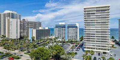 Ocean Manor Beach Resort 6-Unit Portfolio — Sale in Fort Lauderdale, FL, photo 7 of 8