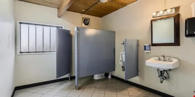 81 NE Columbia — Sale in Portland, OR, photo 8 of 8
