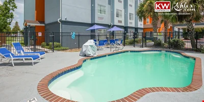 Trident Inn & Suites Baton Rouge — Sale in Baton Rouge, LA, photo 6 of 8