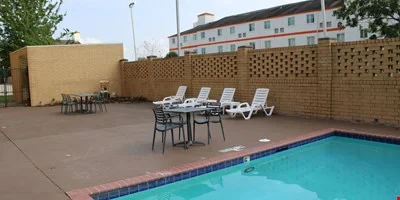 Trident Inn & Suites New Orleans — Sale in New Orleans, LA, photo 7 of 8