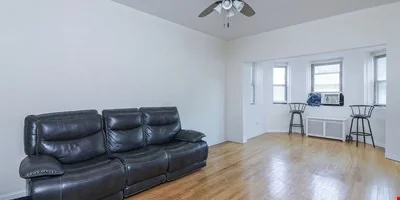 3100 W Douglas Blvd, Chicago — Sale in Chicago, IL, photo 4 of 8