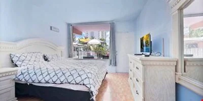 Sky Islands Beach Hotel — Sale in Fort Lauderdale, FL, photo 5 of 8