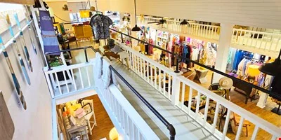 Blue Magnolia / Boutique Retailer / Business & Real… — Sale in New Bern, NC, photo 4 of 7