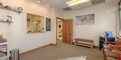 1048-1054 Norwood Lane — Sale in Bartlett, IL, photo 6 of 8