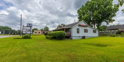 Freestanding Commercial on Bells Ferry Road — Sale in Acworth, GA, photo 1 of 8