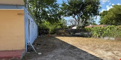 6545 Historic Old Hwy West — Sale in San Antonio, TX, photo 2 of 7