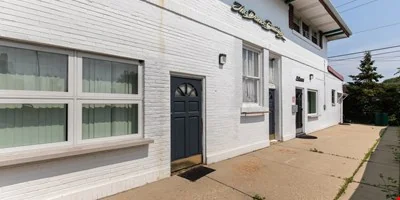 1330 Webford — Sale in Des Plaines, IL, photo 3 of 8