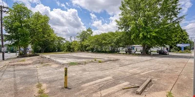 300 N Church St — Sale in Spartanburg, SC, photo 2 of 4