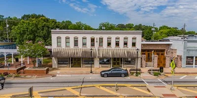 3840 Highway 42 - Two-Story Restaurant & Retail — Sale in Locust Grove, GA, photo 1 of 8